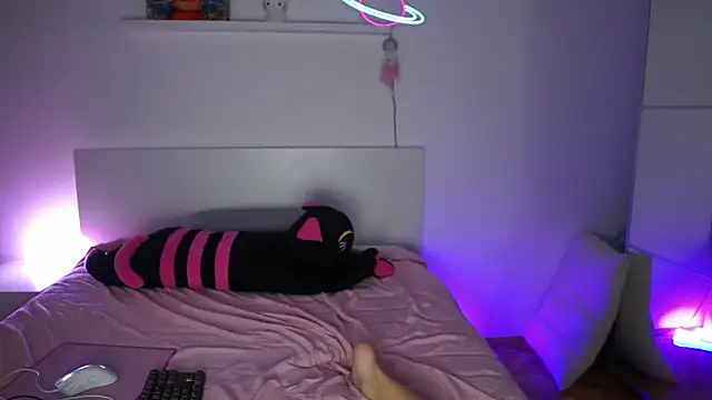 Snapshot of Lady3Holes chatting on February 2025 02:54:02 PM Lady3Holes online show from February 2025 02:54:02 PM