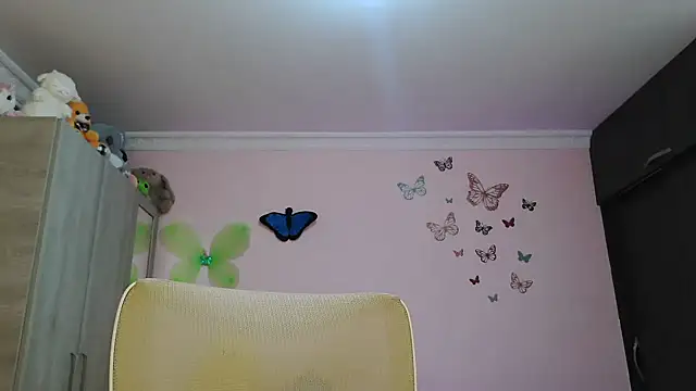 caroline jonson online show from October 2025 09:37:01 PM