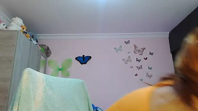 caroline jonson online show from November 2025 08:29:01 PM