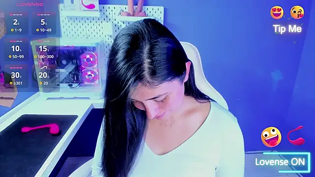 Danna 777  online show from November 2025 04:44:02 AM