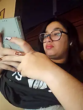 Snapshot of Emma_spa69 chatting on December 2025 09:32:02 PM Emma spa69 online show from December 2025 09:32:02 PM