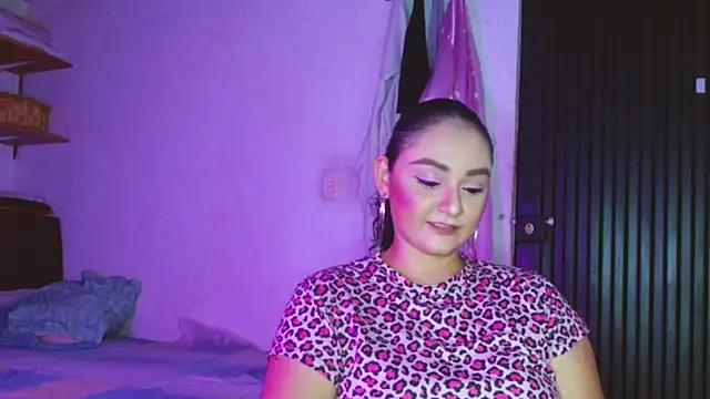 Snapshot of Kaory_32 chatting on November 2025 05:50:02 AM Kaory 32 online show from November 2025 05:50:02 AM