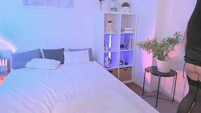 Sasha Miro online show from January 2025 05:05:01 AM