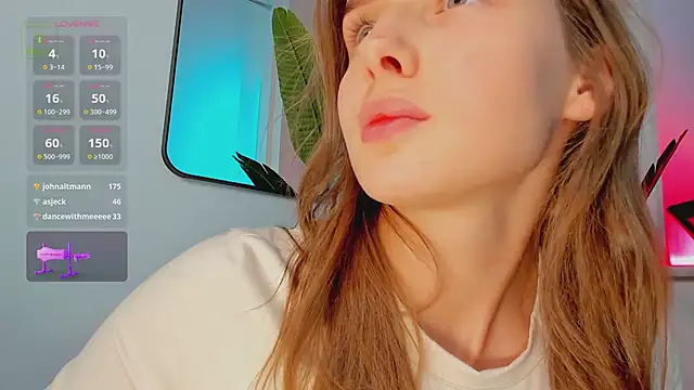 Snapshot of Whitney_Svonn chatting on December 2024 10:51:02 AM Whitney Svonn online show from December 2024 10:51:02 AM