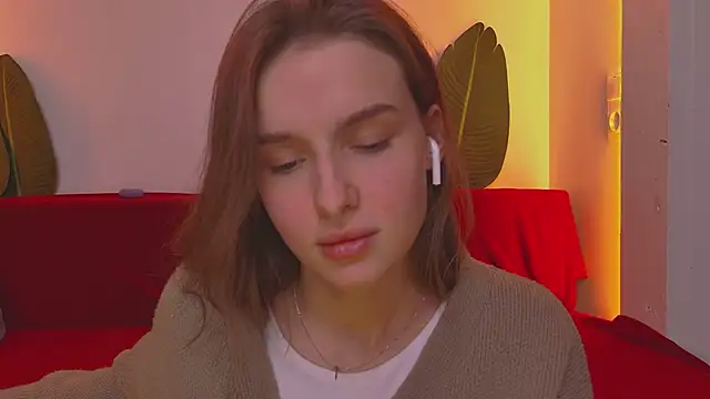 Snapshot of Whitney_Svonn chatting on March 2025 07:13:02 PM Whitney Svonn online show from March 2025 07:13:02 PM