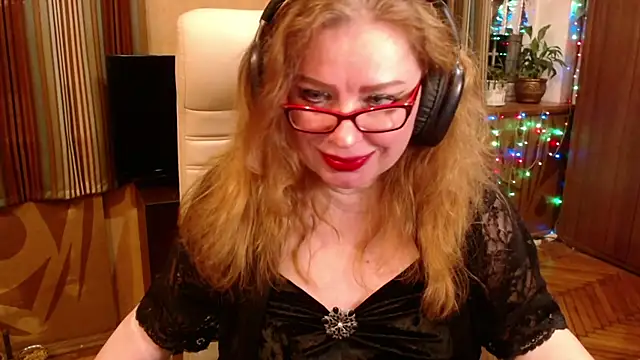 Snapshot of Miss_Tress chatting on November 2025 09:17:01 PM Miss Tress online show from November 2025 09:17:01 PM