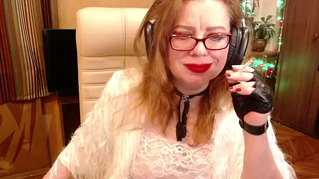 Snapshot of Miss_Tress chatting on February 2026 08:54:01 PM Miss Tress online show from February 2026 08:54:01 PM