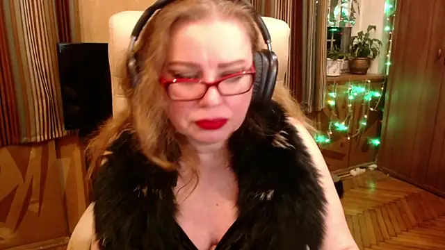 Snapshot of Miss_Tress chatting on February 2026 10:08:02 PM Miss Tress online show from February 2026 10:08:02 PM