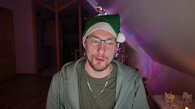 Snapshot of Relsxboy chatting on December 2024 05:19:02 PM Relsxboy online show from December 2024 05:19:02 PM