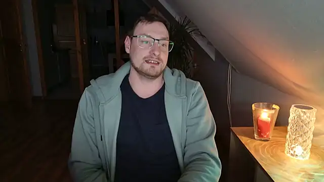 Snapshot of Relsxboy chatting on January 2025 09:57:01 PM Relsxboy online show from January 2025 09:57:01 PM