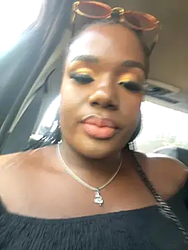 NissyxSawee online show from October 2025 01:23:02 PM