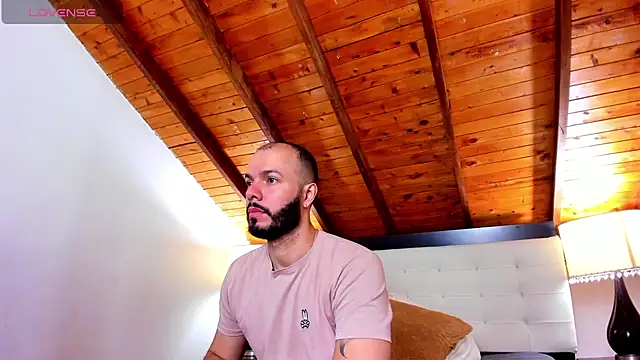 Tom Bailey online show from November 2025 12:49:02 PM