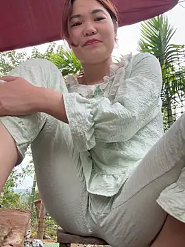 Snapshot of Emily_9xx chatting on March 2025 06:21:02 AM Emily 9xx online show from March 2025 06:21:02 AM