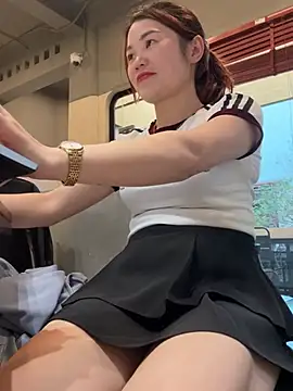 Snapshot of Emily_9xx chatting on March 2025 11:00:01 AM Emily 9xx online show from March 2025 11:00:01 AM