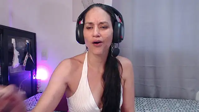 Snapshot of diosa78afrodita chatting on November 2025 07:38:01 PM diosa78afrodita online show from November 2025 07:38:01 PM