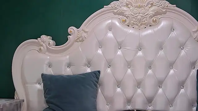 ArielBurn online show from October 2025 08:52:02 PM