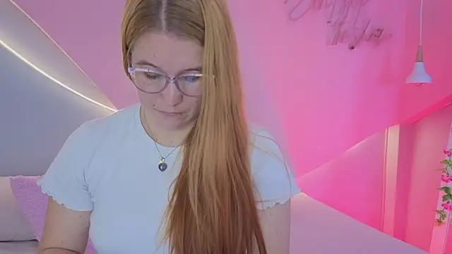 AllisonRoberts  online show from May 2026 12:00:02 PM