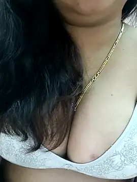 cuteyqueen online show from January 2025 06:48:02 AM