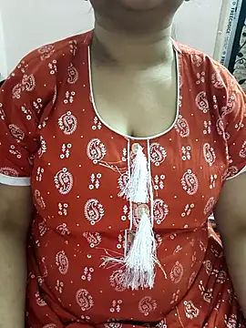 cuteyqueen online show from February 2026 12:24:02 PM