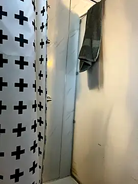 Snapshot of Sweetpasses chatting on October 2025 10:53:02 PM Sweetpasses online show from October 2025 10:53:02 PM