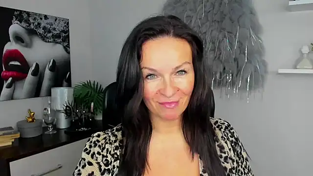 HelenLuxx online show from January 2025 02:30:01 PM