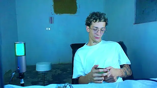 Snapshot of mateodeamjo chatting on February 2026 06:58:01 AM mateodeamjo online show from February 2026 06:58:01 AM