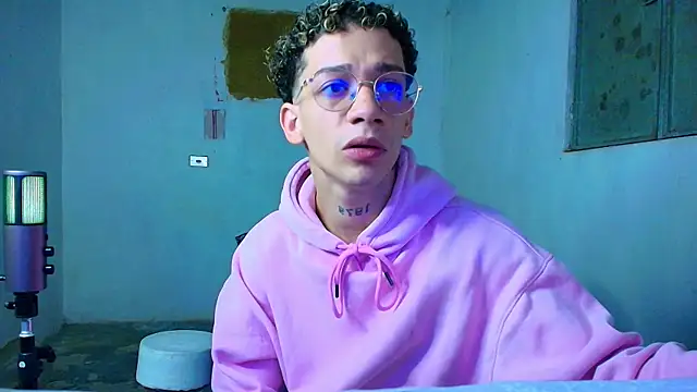 Snapshot of mateodeamjo chatting on March 2026 01:22:02 AM mateodeamjo online show from March 2026 01:22:02 AM