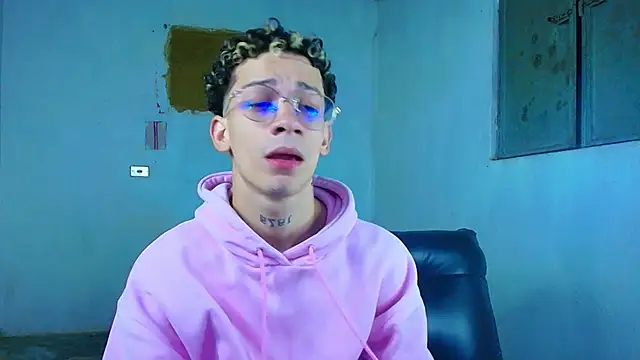 Snapshot of mateodeamjo chatting on March 2026 02:15:01 AM mateodeamjo online show from March 2026 02:15:01 AM