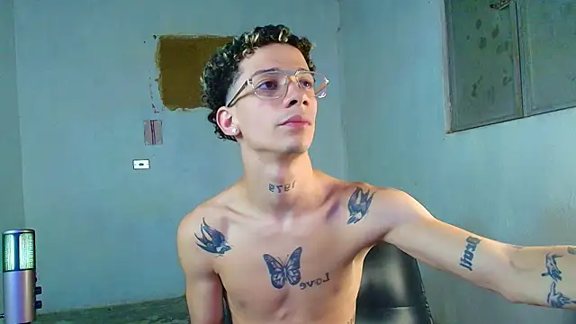 Snapshot of mateodeamjo chatting on March 2026 01:55:02 AM mateodeamjo online show from March 2026 01:55:02 AM