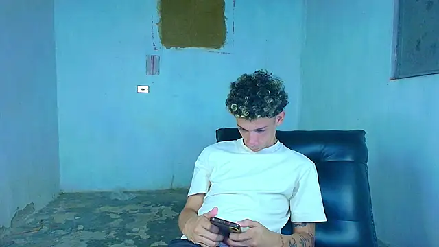 Snapshot of mateodeamjo chatting on March 2026 01:10:02 AM mateodeamjo online show from March 2026 01:10:02 AM