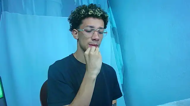 Snapshot of mateodeamjo chatting on March 2026 07:09:02 AM mateodeamjo online show from March 2026 07:09:02 AM