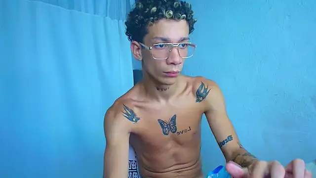 Snapshot of mateodeamjo chatting on April 2026 10:32:01 PM mateodeamjo online show from April 2026 10:32:01 PM