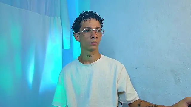 Snapshot of mateodeamjo chatting on April 2026 01:22:01 AM mateodeamjo online show from April 2026 01:22:01 AM