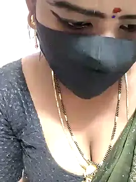 louise92 online show from January 2025 04:43:02 PM