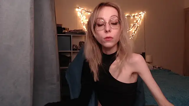 amber quell here online show from February 2025 03:19:02 PM