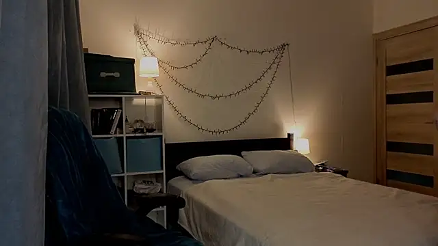 amber quell here online show from September 2025 03:12:02 PM