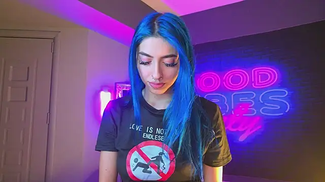 Snapshot of AriaVoss chatting on December 2024 03:16:02 AM AriaVoss online show from December 2024 03:16:02 AM