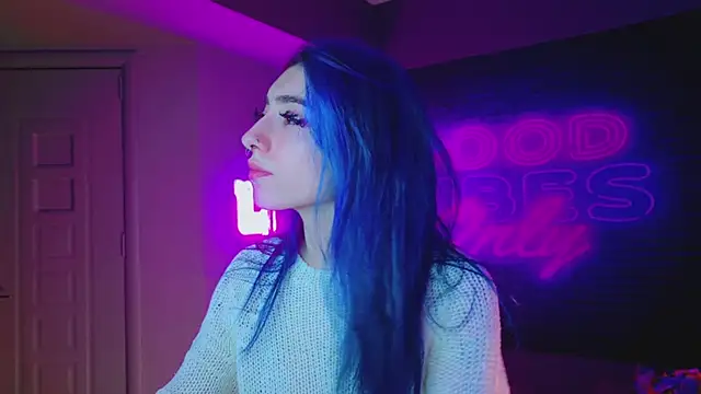 Snapshot of AriaVoss chatting on December 2024 08:51:01 PM AriaVoss online show from December 2024 08:51:01 PM