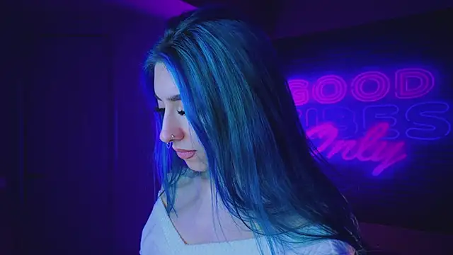 Snapshot of AriaVoss chatting on December 2024 11:52:02 PM AriaVoss online show from December 2024 11:52:02 PM