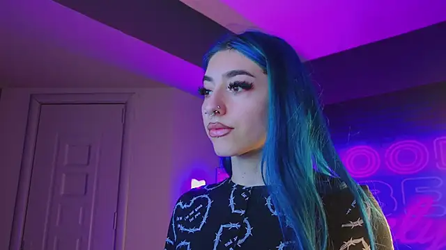 Snapshot of AriaVoss chatting on December 2024 08:36:01 PM AriaVoss online show from December 2024 08:36:01 PM