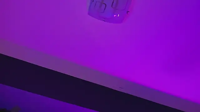 Snapshot of AriaVoss chatting on January 2025 01:29:01 AM AriaVoss online show from January 2025 01:29:01 AM