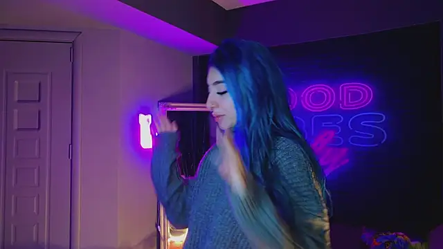 Snapshot of AriaVoss chatting on February 2025 09:10:01 PM AriaVoss online show from February 2025 09:10:01 PM