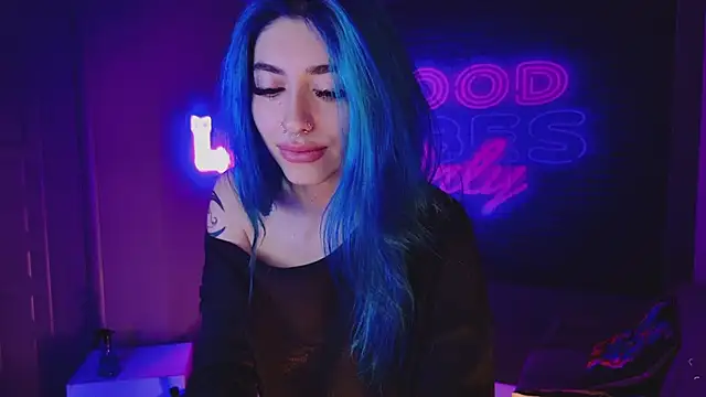 Snapshot of AriaVoss chatting on February 2025 02:40:01 AM AriaVoss online show from February 2025 02:40:01 AM