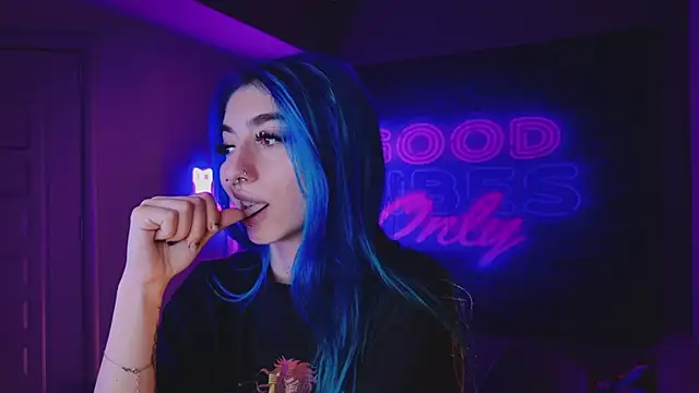 Snapshot of AriaVoss chatting on February 2025 07:16:01 PM AriaVoss online show from February 2025 07:16:01 PM