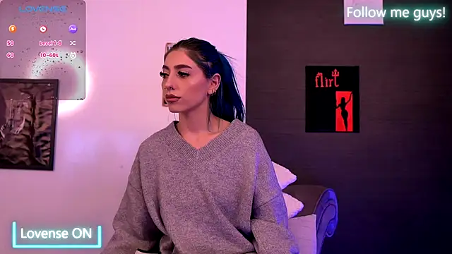 Snapshot of AriaVoss chatting on September 2025 08:35:02 PM AriaVoss online show from September 2025 08:35:02 PM