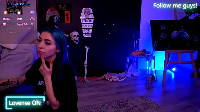 Snapshot of AriaVoss chatting on October 2025 09:04:01 PM AriaVoss online show from October 2025 09:04:01 PM