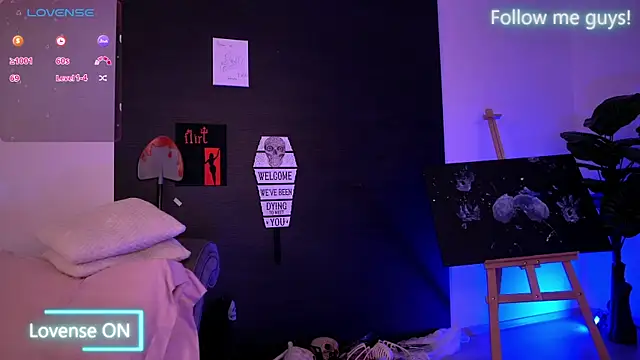 Snapshot of AriaVoss chatting on October 2025 09:50:01 PM AriaVoss online show from October 2025 09:50:01 PM