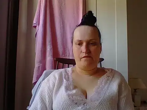  squirty cum lady  online show from March 2025 12:09:02 PM