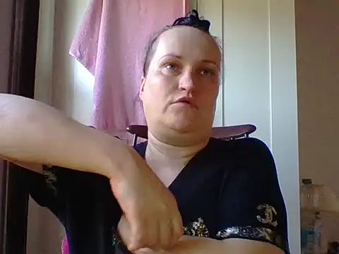  squirty cum lady  online show from March 2025 04:22:01 PM