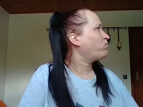  squirty cum lady  online show from September 2025 10:26:02 AM